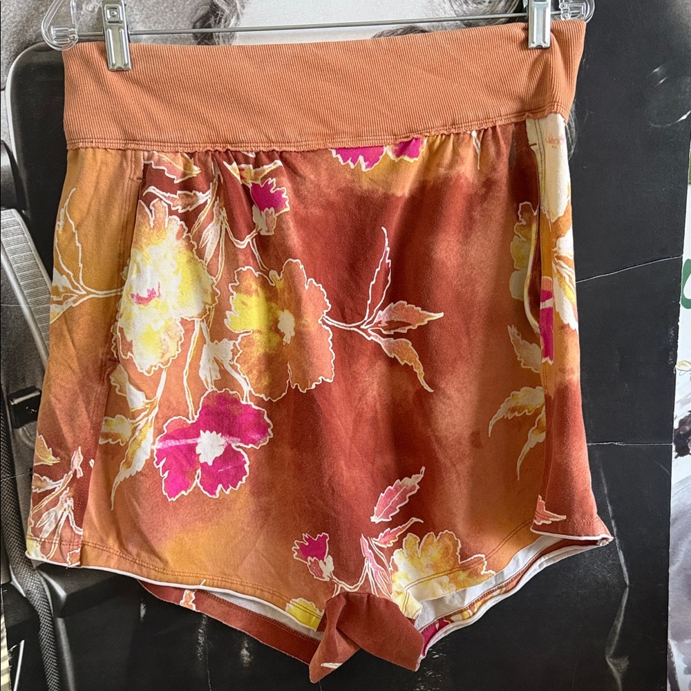 Free people movement by Free People Hot Shot Printed Harem Shorts Size Large